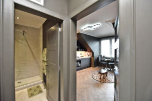 Fraser Street 2E 22 0553